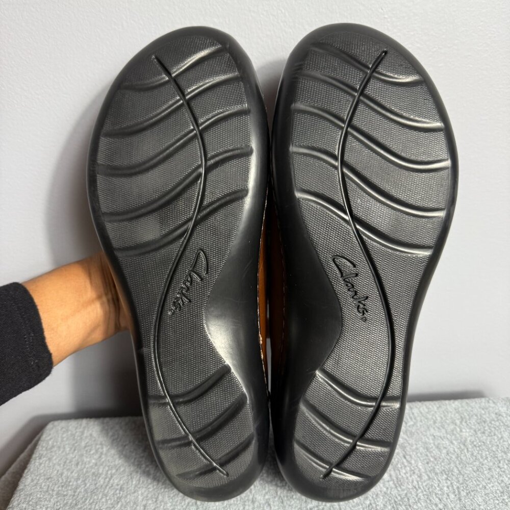 Clarks Ashland Bubble Loafers, Brown, Women's size 10, Like New Condition - Picture 2 of 7
